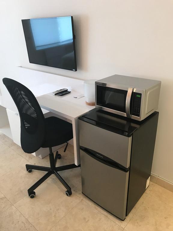 Wave Beach Vacation Rentals Pompano Beach Zimmer foto