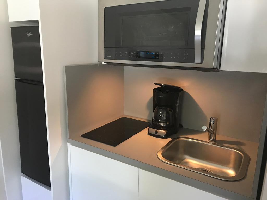 Wave Beach Vacation Rentals Pompano Beach Zimmer foto