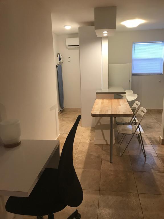 Wave Beach Vacation Rentals Pompano Beach Zimmer foto