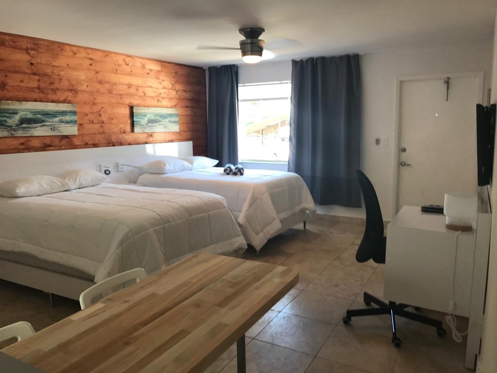 Wave Beach Vacation Rentals Pompano Beach Zimmer foto